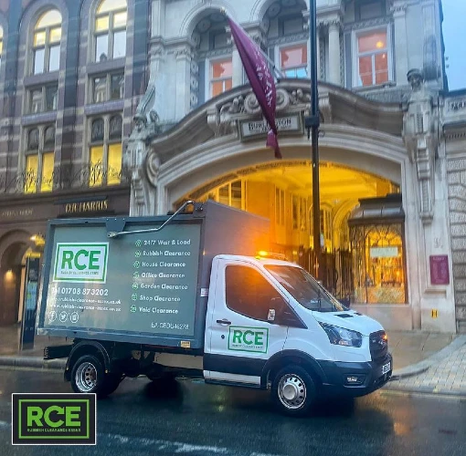 rubbish-clearance-essex-van-parked-out-side-building